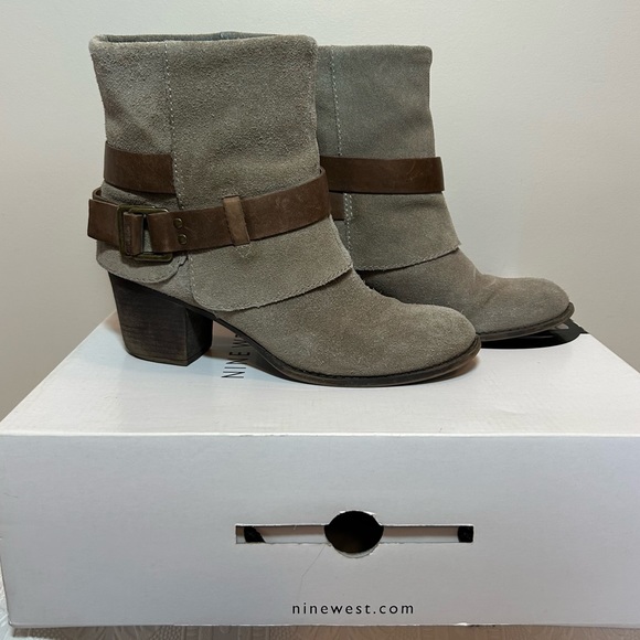 Nine West Vintage America Collection Ankle Boots — Taupe Suede Sz 6.5 - Picture 9 of 10